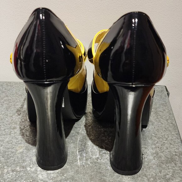 Ellie Black and Yellow Bug Heels - Picture 6 of 9